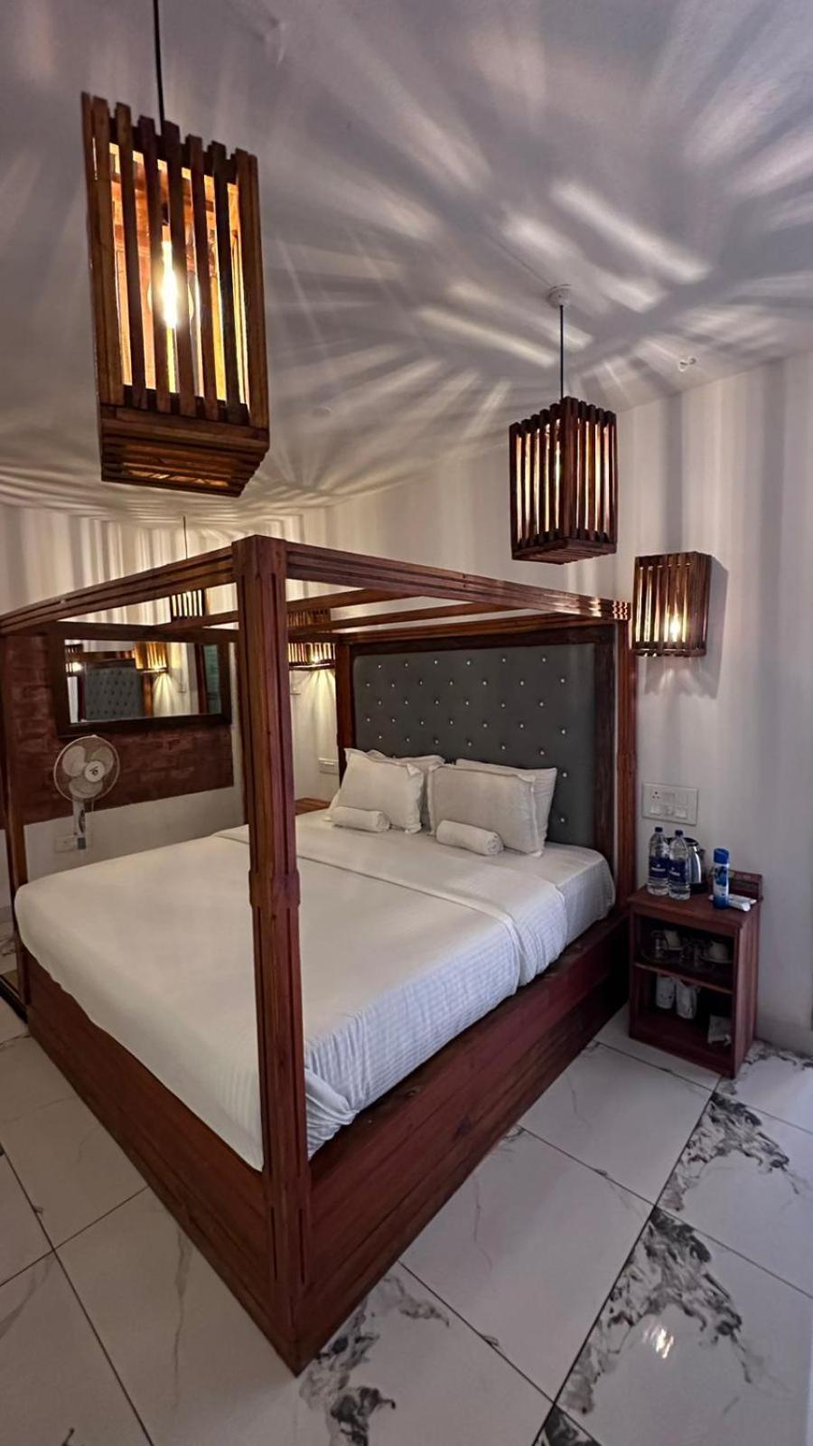 Bed and Breakfast Nidra By Sarwaa Varkala Exteriér fotografie