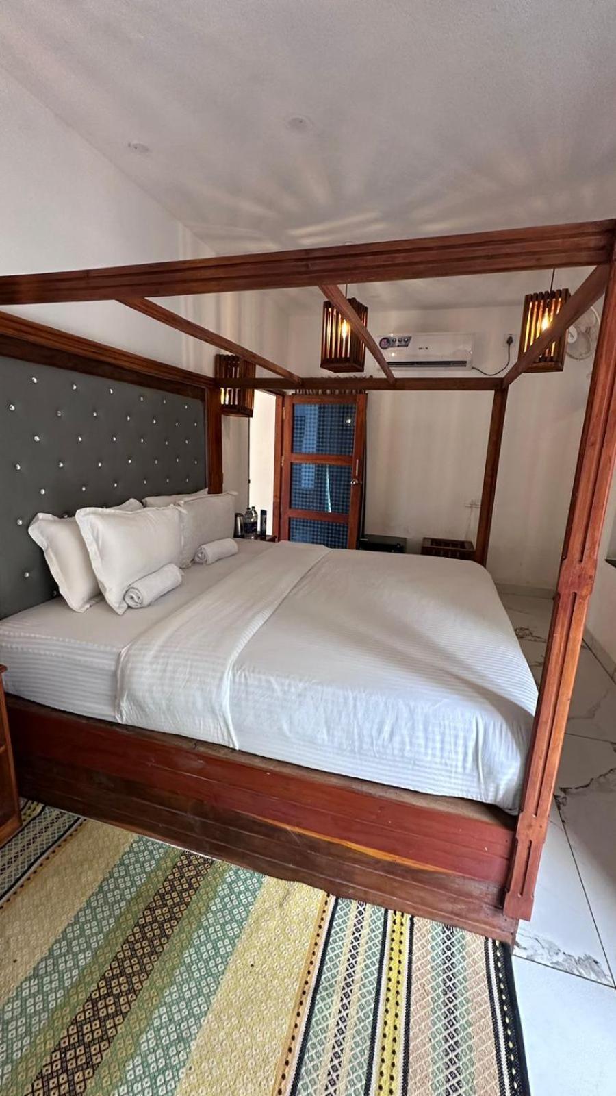 Bed and Breakfast Nidra By Sarwaa Varkala Exteriér fotografie
